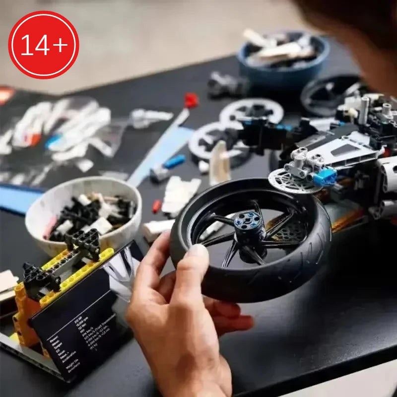 1920pcs 1:5 Motorcycle Model Kit