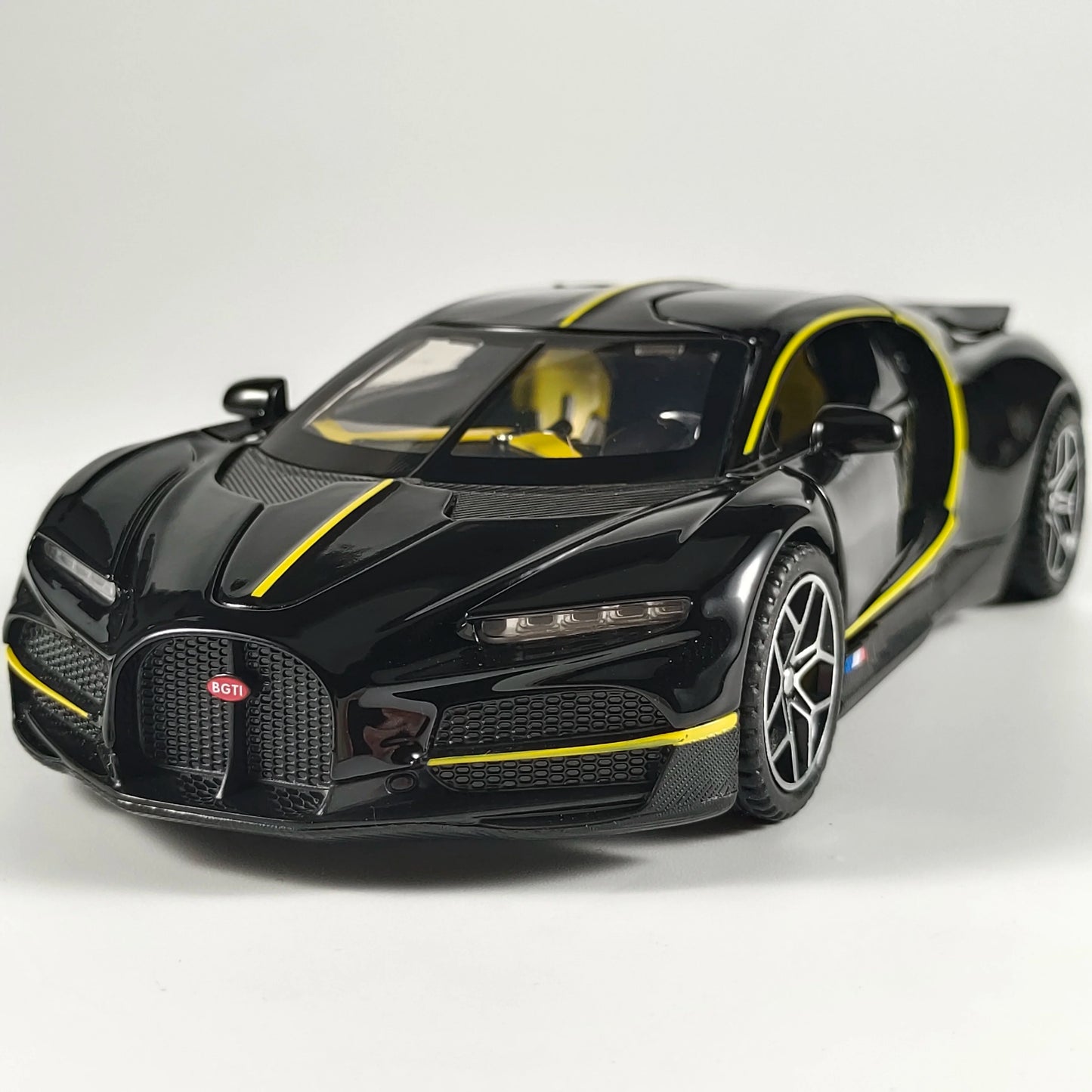 1:32 Bugatti V16 Tourbillon Diecast Model Car